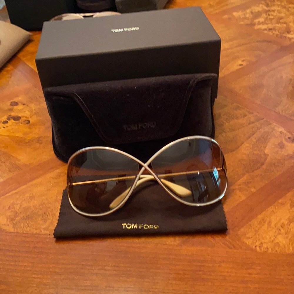 Tom Ford Butterfly Sunglasses Miranda TF130
